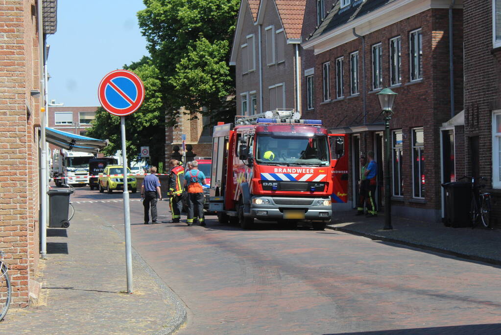 Vrachtwagen verliest grote hoeveelheid dieselolie