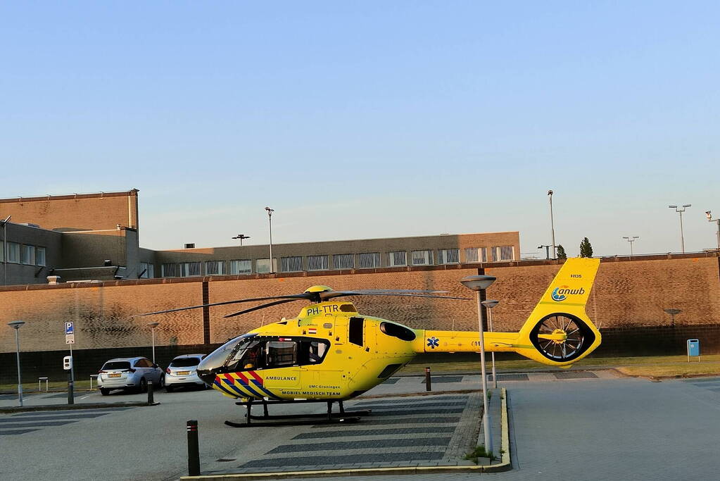 Traumahelikopter ingezet bij gevangenis