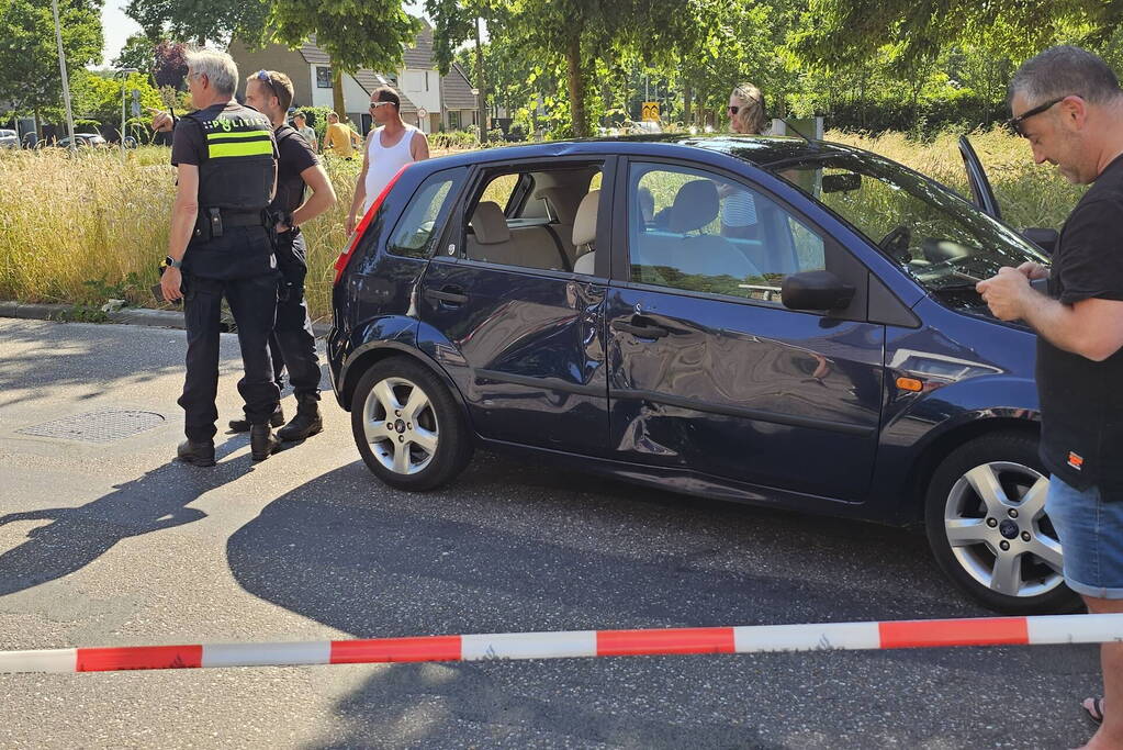 Scooterrijder aangereden door auto