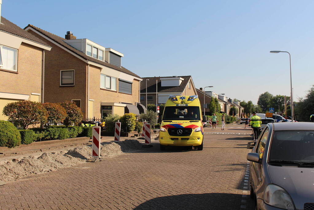 Traumahelikopter landt op voetbalveld