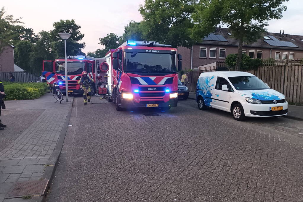 Schuurbrand snel onder controle