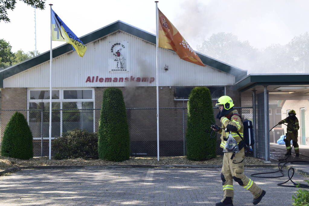 Uitslaande brand in kantine van voetbalvereniging