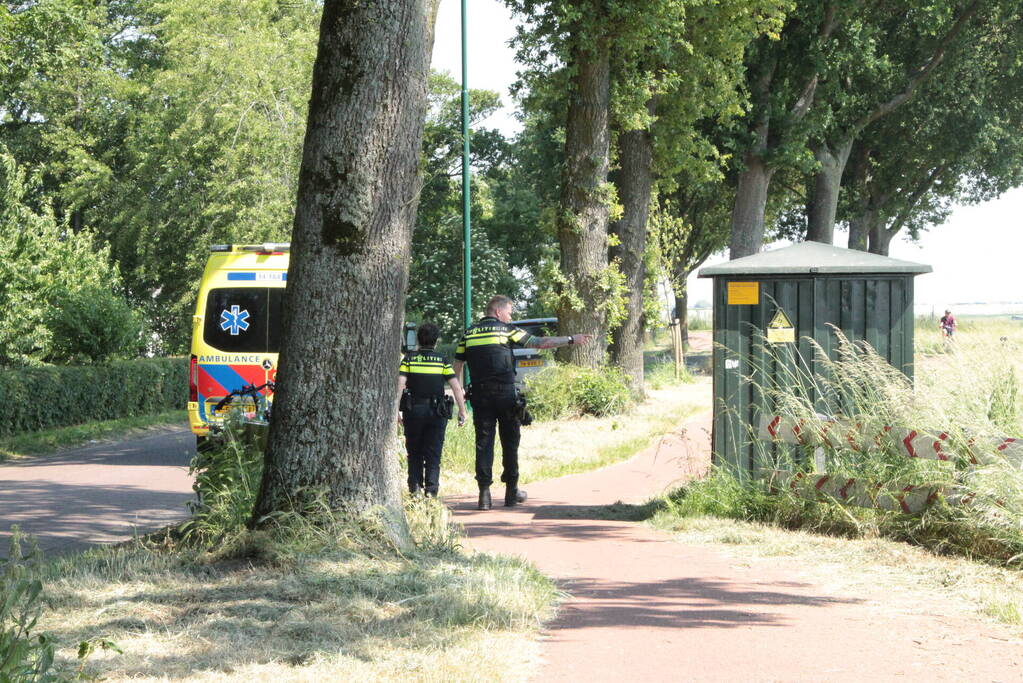 Fietsers botsen op elkaar in krappe bocht