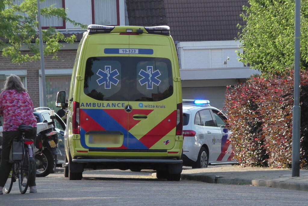 Traumahelikopter ingezet voor medische noodsituatie op straat