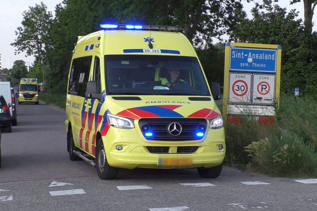 Traumahelikopter ingezet voor medische noodsituatie op straat