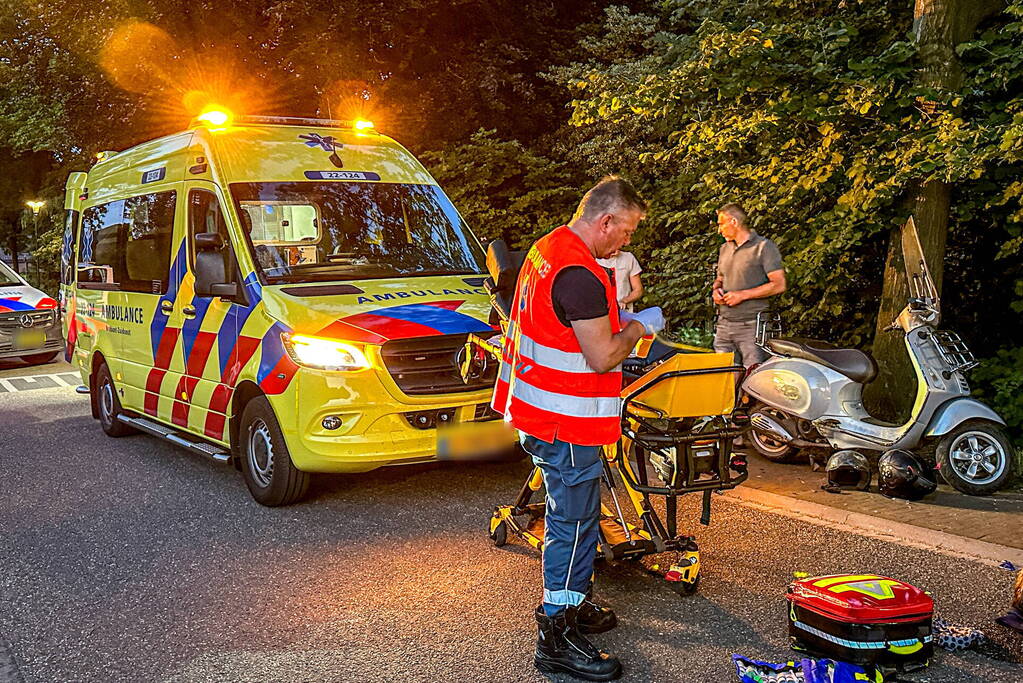 Twee personen gewond geraakt bij eenzijdig ongeval