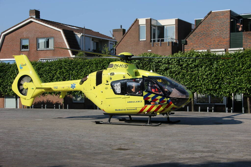 Traumahelikopter landt midden in centrum