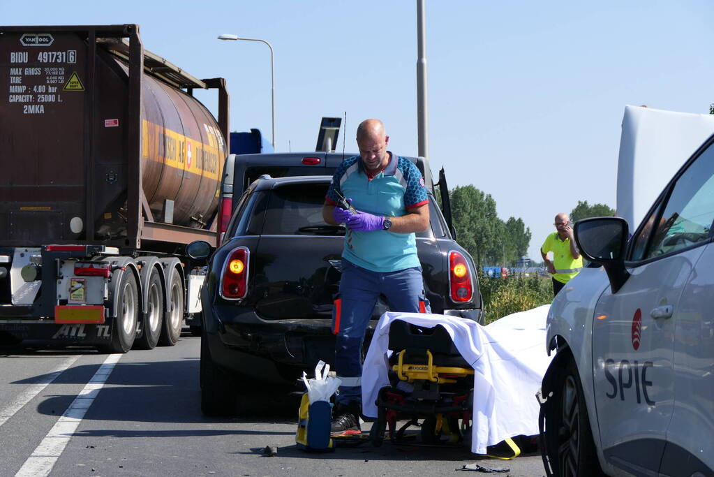 Drie gewonden bij kettingbotsing