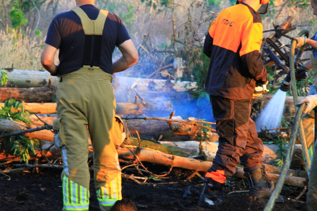 Natuurbrand laait weer op