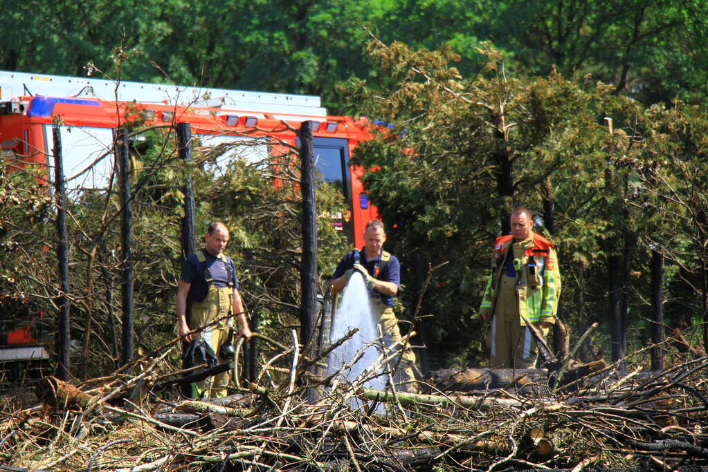 Nacontrole in bos na brand