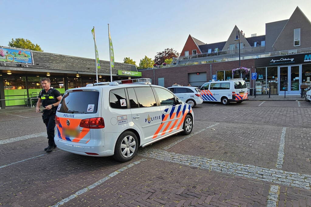 Twee personen aangehouden voor diefstal in supermarkt