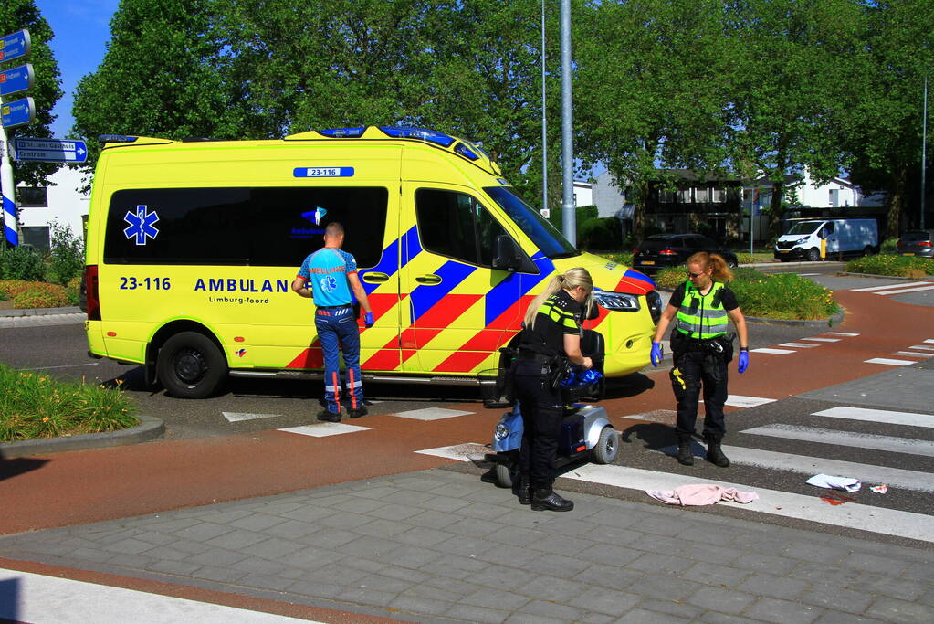 Bestuurder scootmobiel ernstig gewond bij aanrijding