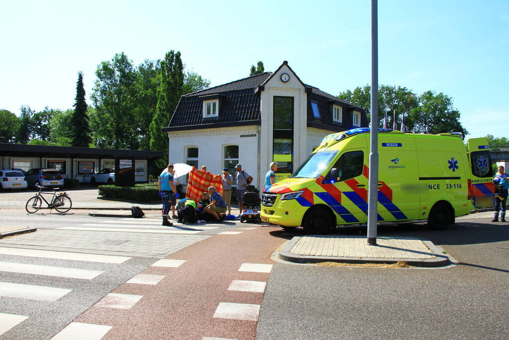 Bestuurder scootmobiel ernstig gewond bij aanrijding