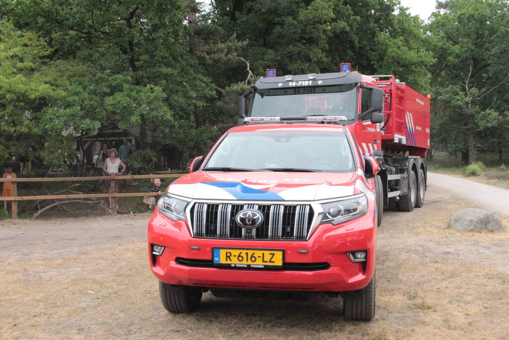 Brandweer groots gealarmeerd voor BBQ in bos