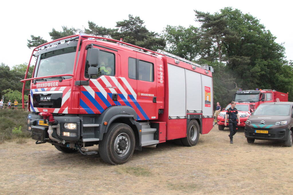 Brandweer groots gealarmeerd voor BBQ in bos