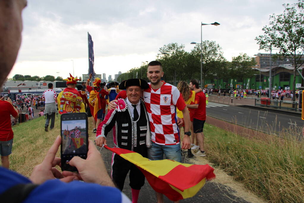 Al vroeg druk rondom de kuip voor nations league finale