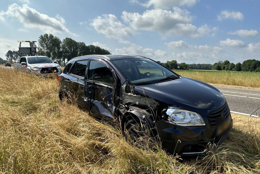 Flinke schade bij aanrijding met vrachtwagen