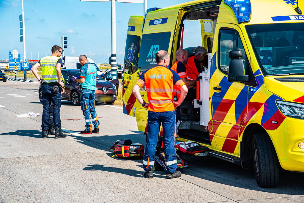 Fietser ernstig gewond bij botsing