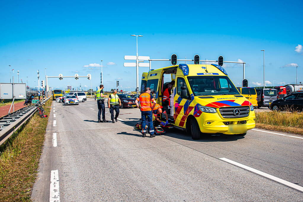 Fietser ernstig gewond bij botsing