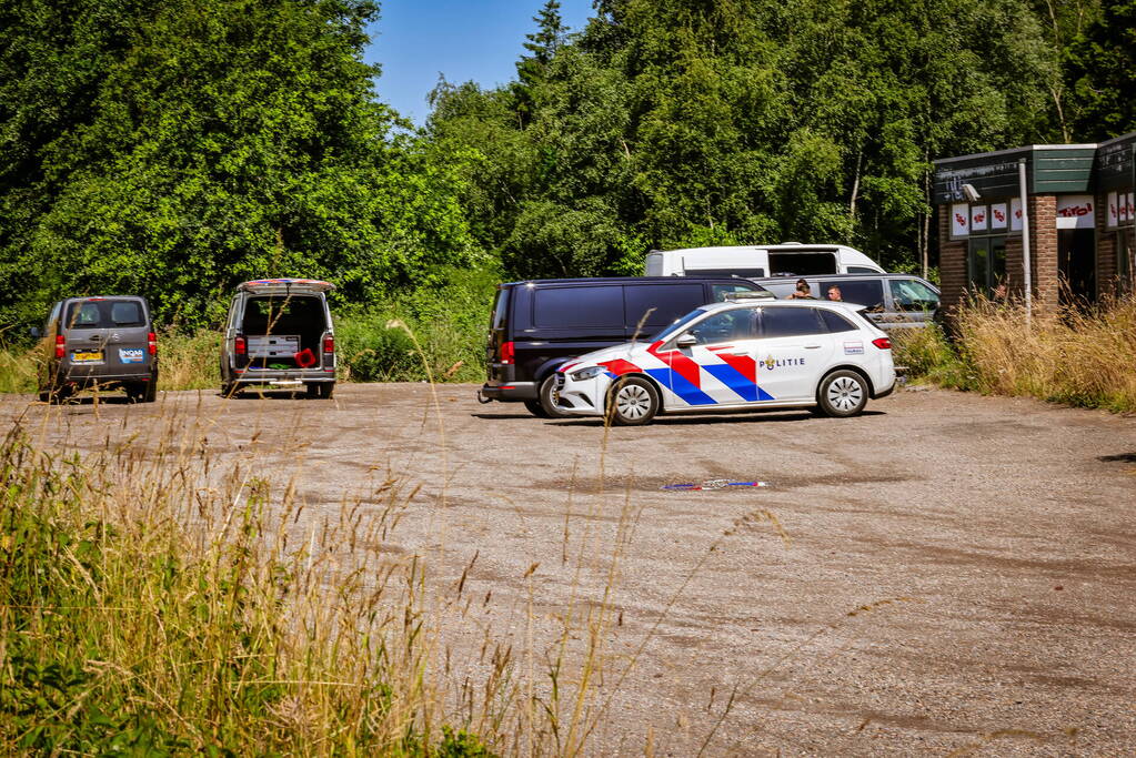 Grote politie-inzet bij coffeeshop 't Klavertje