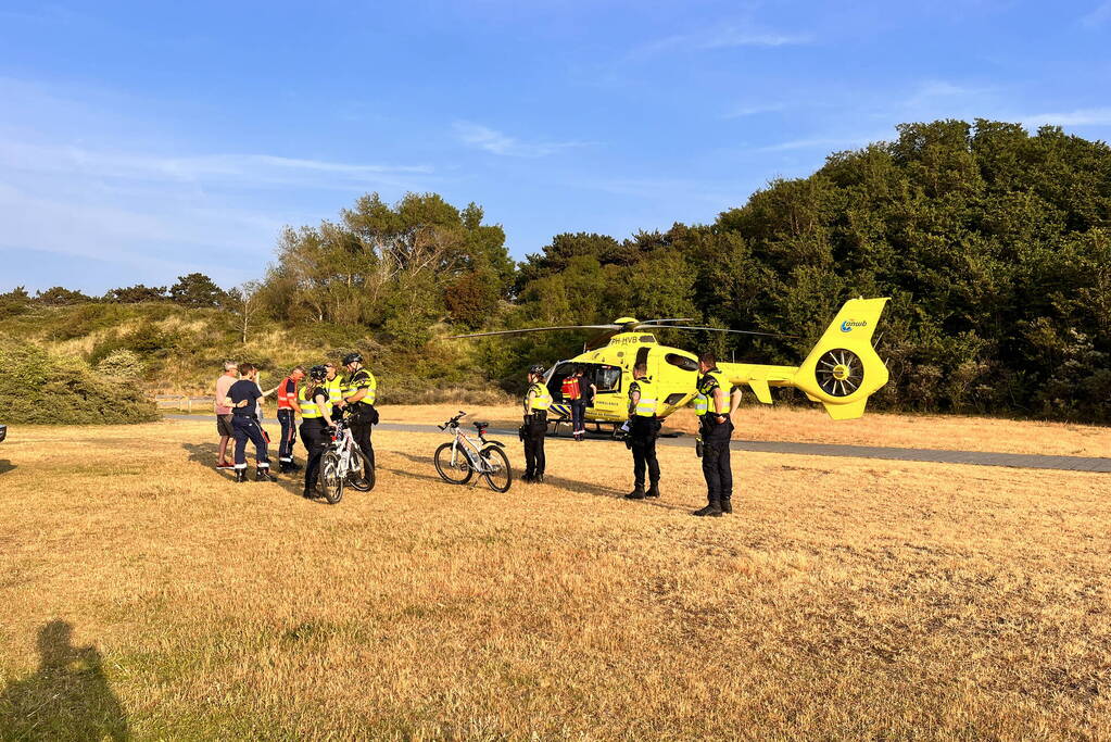 Fietser ernstig gewond bij botsing met paaltje