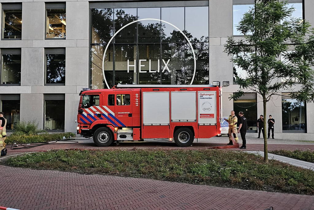 Brandweer ingezet na brandmelding gebouw