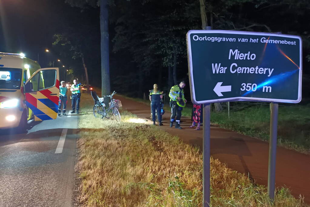 Scooterrijder gewond bij botsing tegen verkeersbord