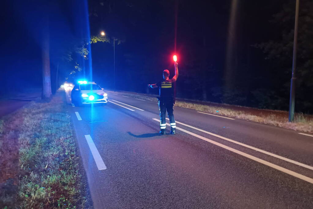 Scooterrijder gewond bij botsing tegen verkeersbord