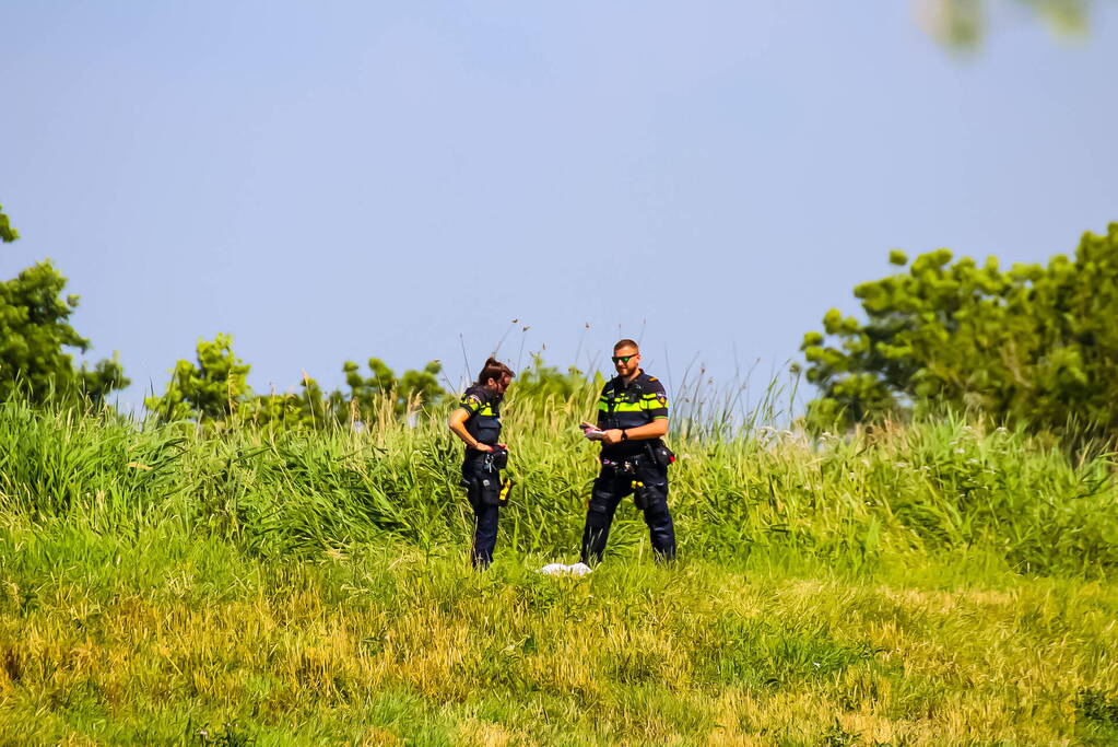 Zwemmer overleden; omstanders halen slachtoffer uit water