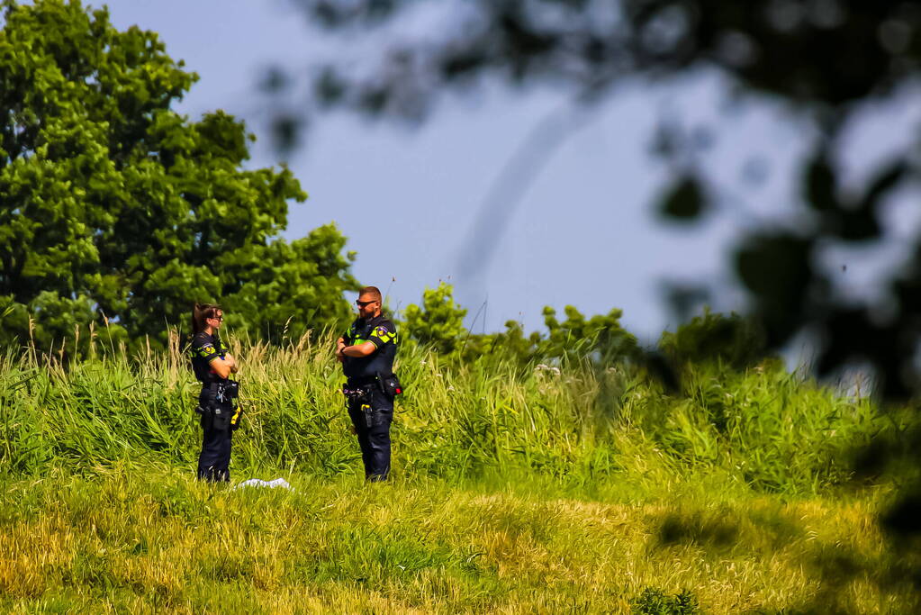 Zwemmer overleden; omstanders halen slachtoffer uit water