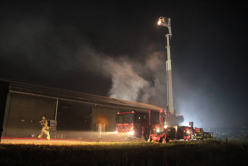 Brand in opslagloods op boerenerf