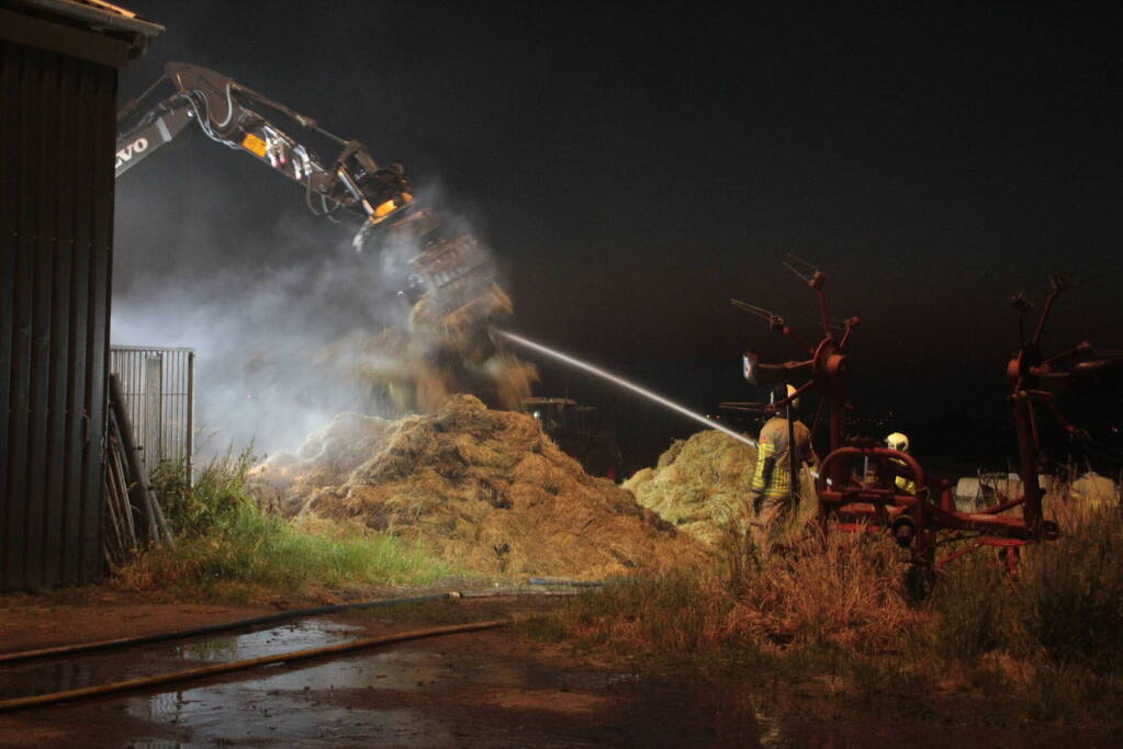 Brand in opslagloods op boerenerf