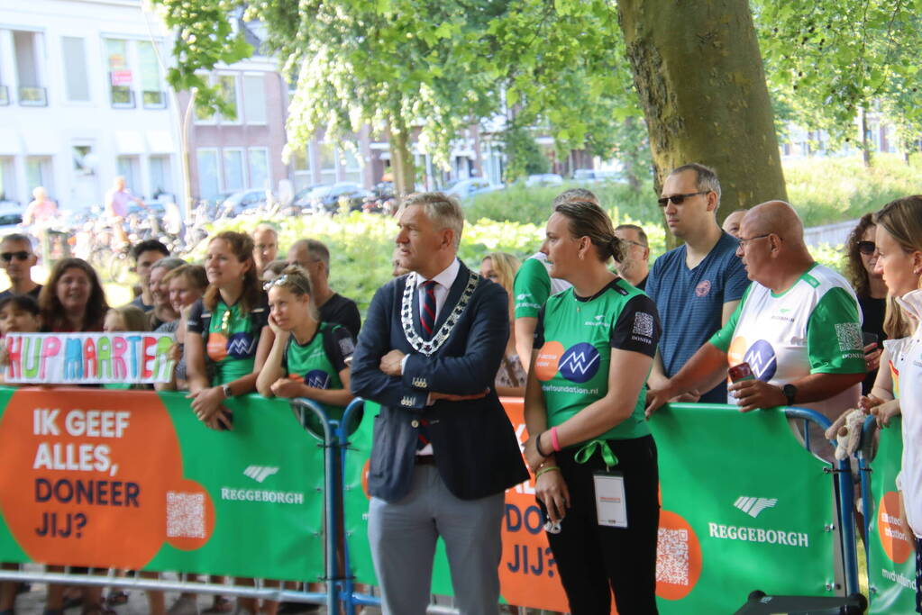 Maarten van der Weijden Onthaald in Prinsentuin