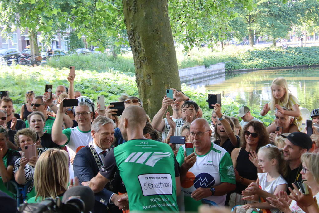 Maarten van der Weijden Onthaald in Prinsentuin