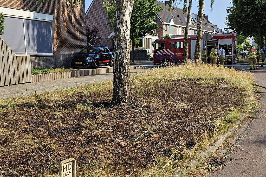 Bermbrand snel onder controle