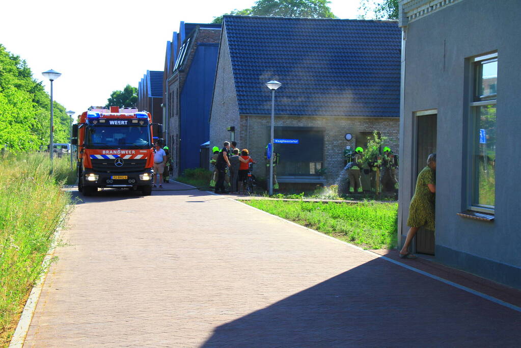 Hevige rookontwikkeling bij woningbrand