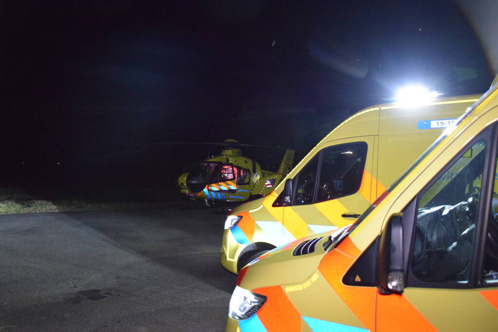 Nachtelijke inzet van traumahelikopter in polder