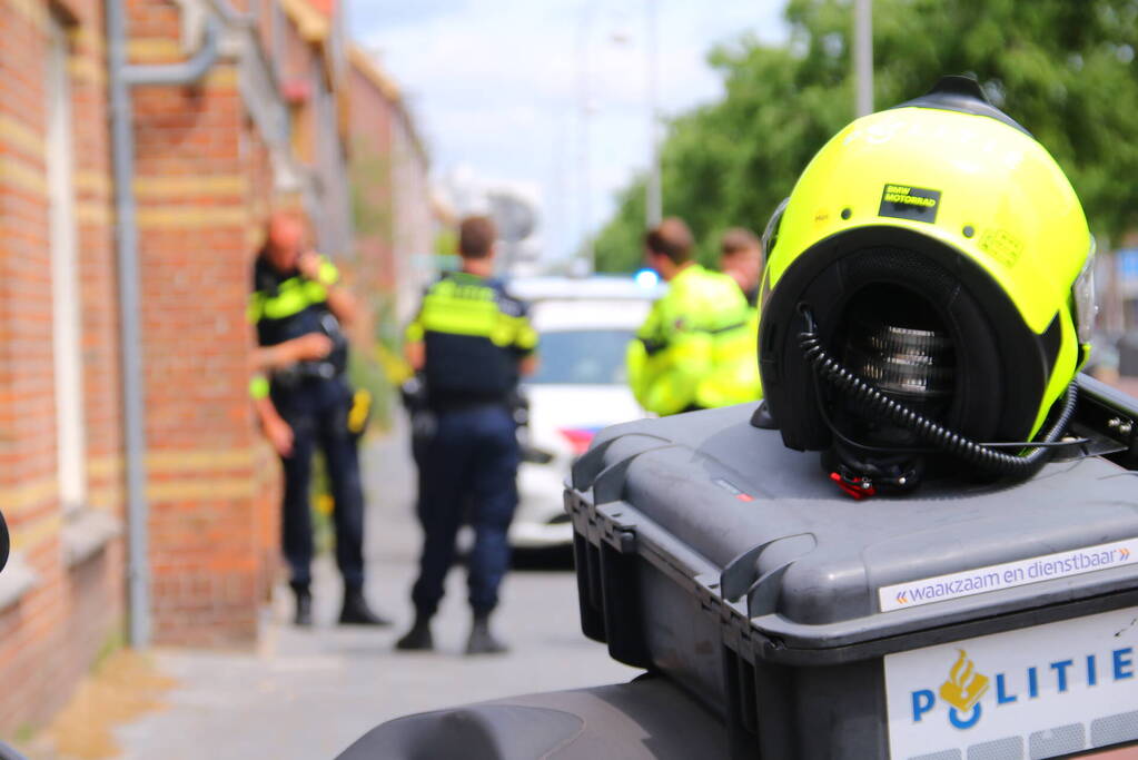 Persoon in wang gestoken verdachten aangehouden