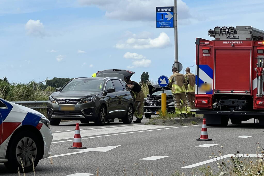 Drie personenwagens betrokken bij kettingbotsing