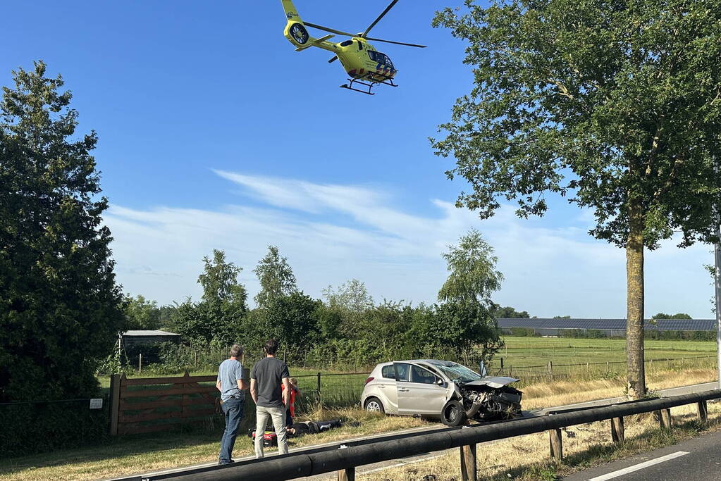 Twee gewonden bij eenzijdig ongeval