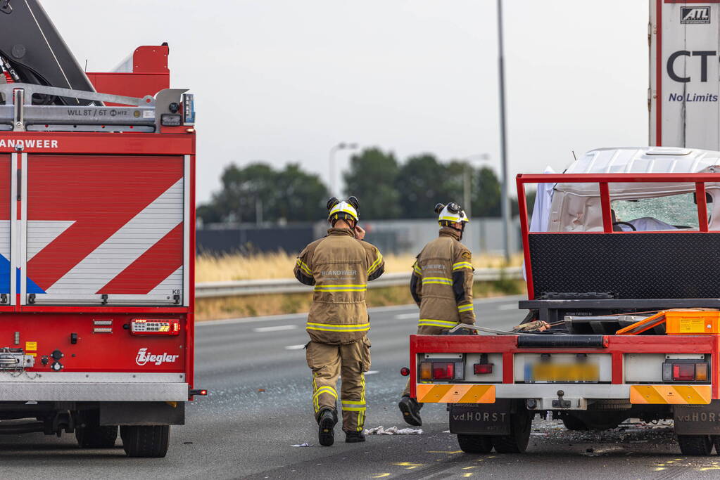 Dode bij aanrijding met vrachtwagen