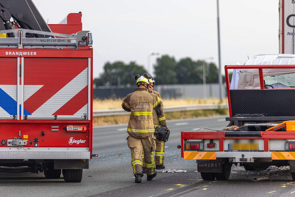 Dode bij aanrijding met vrachtwagen