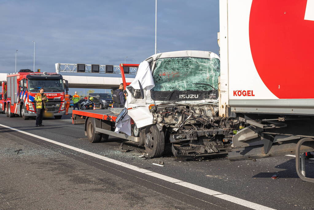 Dode bij aanrijding met vrachtwagen