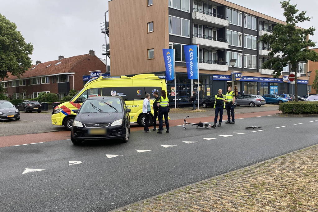 Fietser verliest voorwiel bij botsing