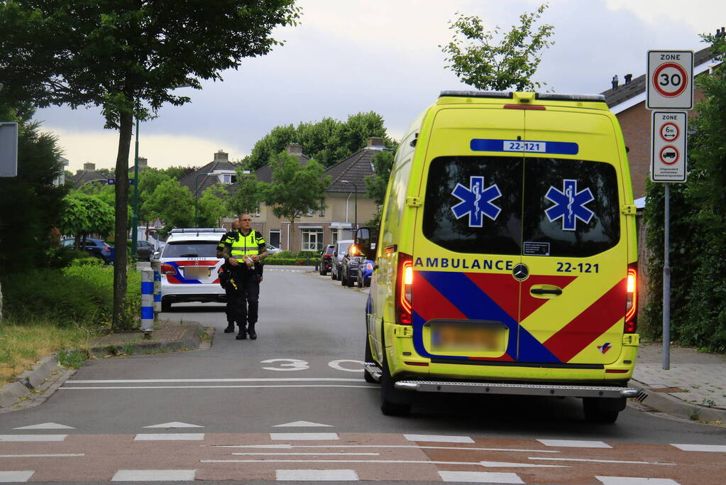 Gewonde na aanrijding tussen scooter en auto