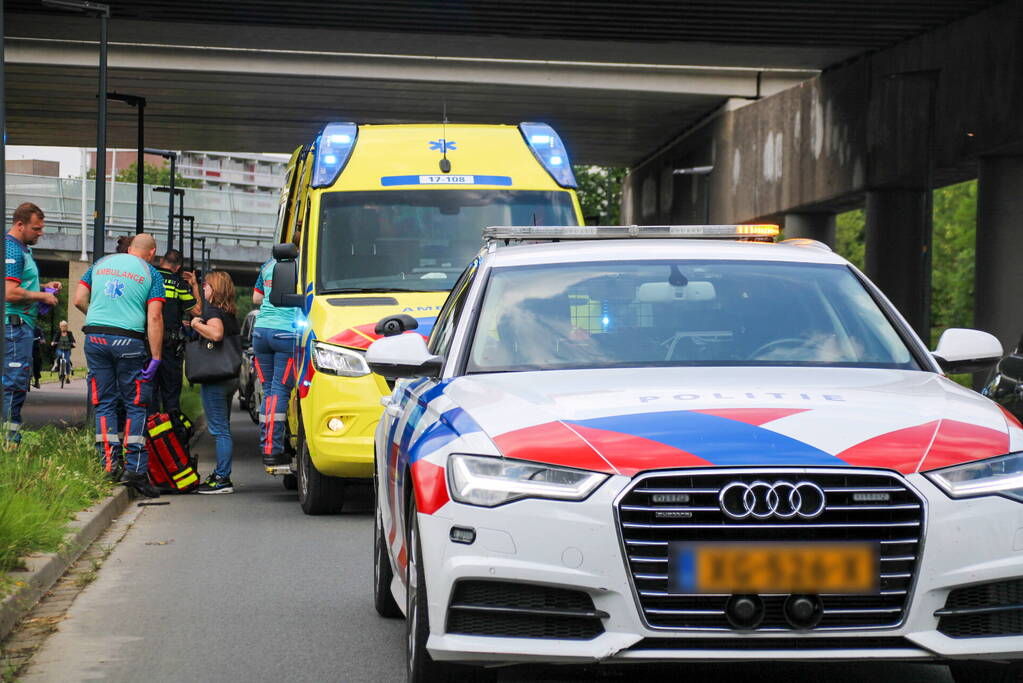 Traumahelikopter landt voor gewond kind