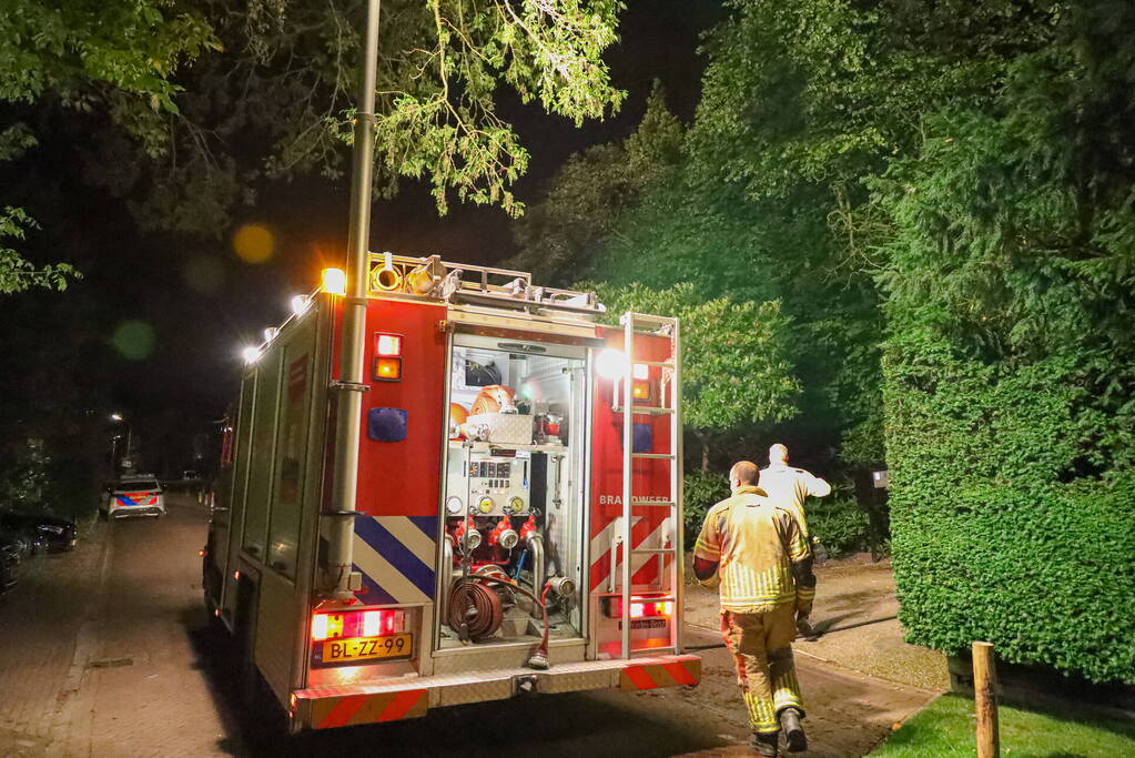 Feest eindigt met brand in achtertuin