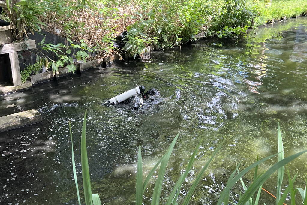 Zoekactie in water door verlaten scootmobiel