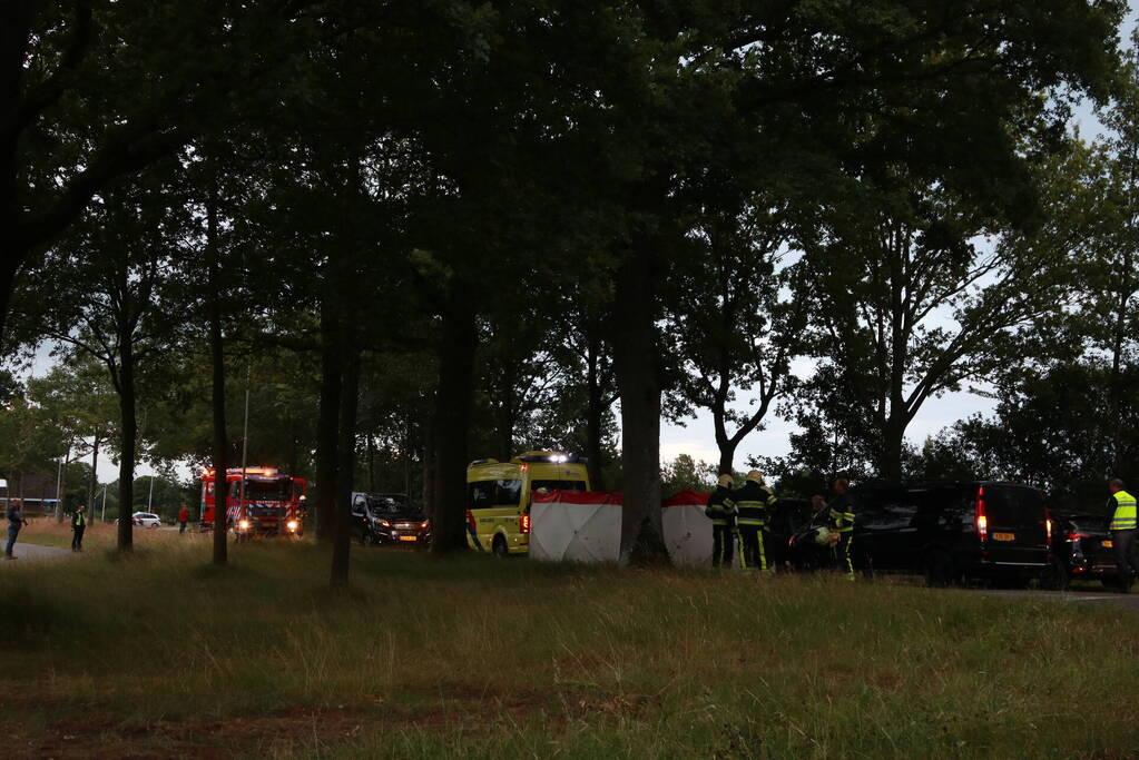 Persoon gewond bij botsing tussen twee voertuigen