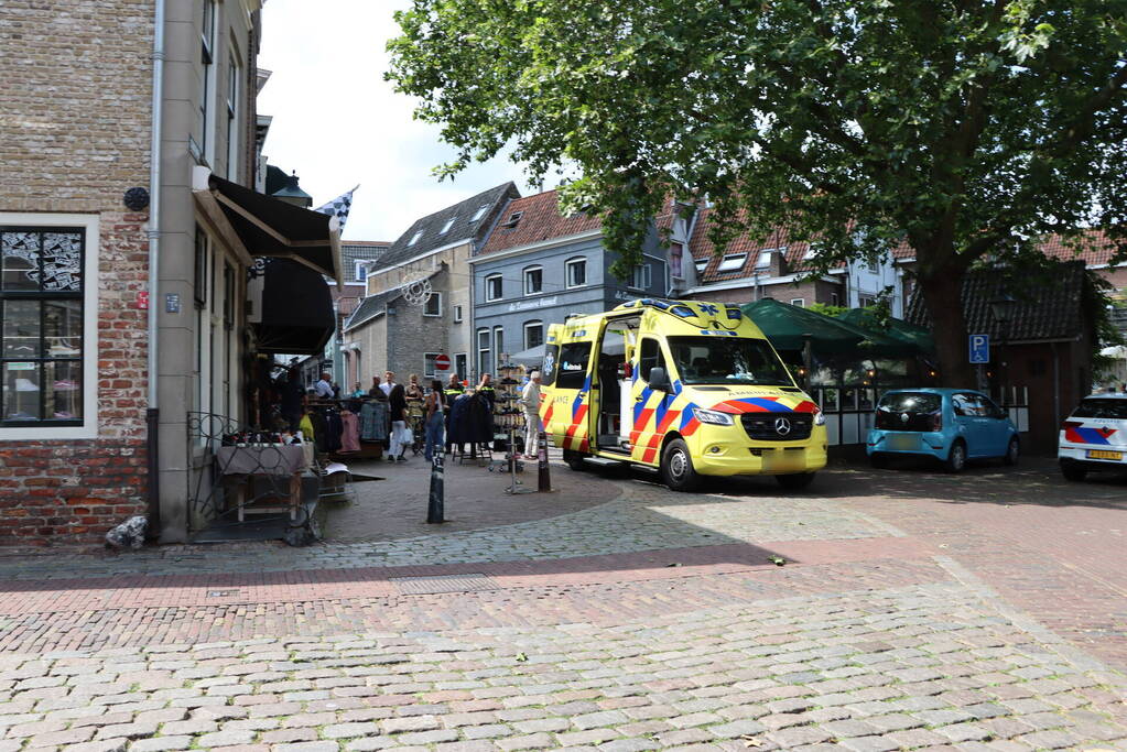 Voetganger gewond bij botsing met fietser